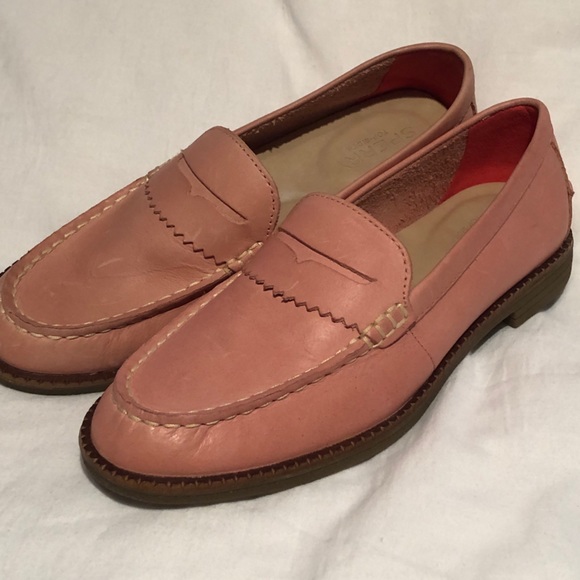 ladies tan leather loafers